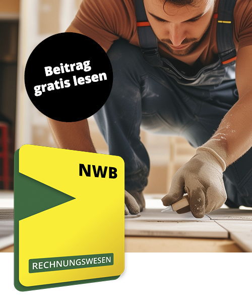 Fliesenleger bei der Arbeit